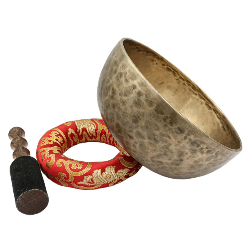Bol Jambati en métal martelé à la main, de tradition bouddhiste.