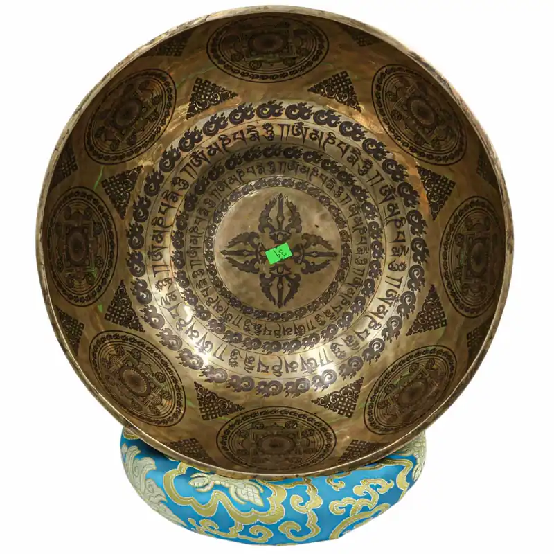 Bol chantant jambati sculpté en dorje