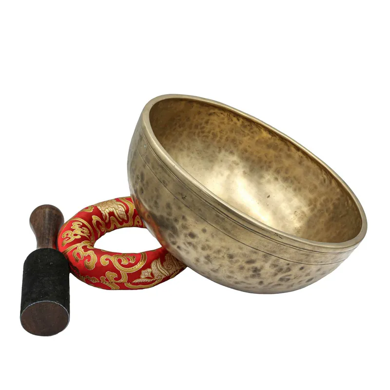 Bol Jambati en métal martelé, de 12 cm, de tradition bouddhiste.