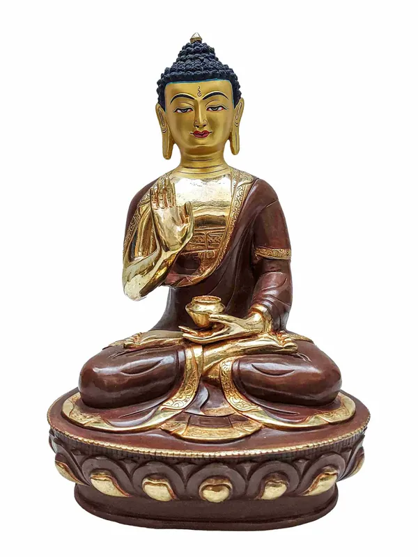 Statue traditionnelle du Bouddha Amoghasiddhi