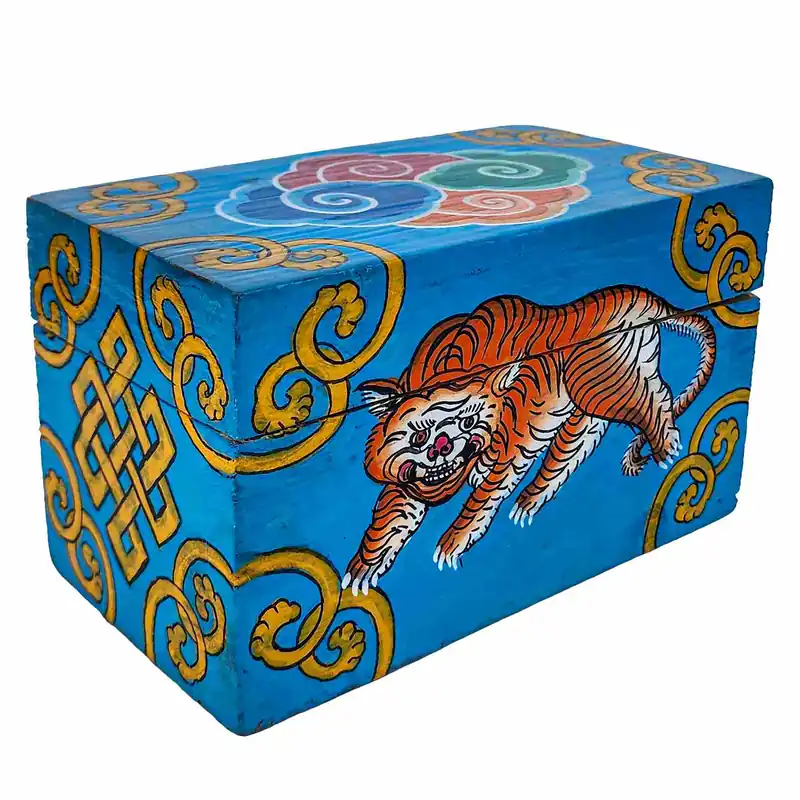 Boîte traditionnelle avec motif de tigre