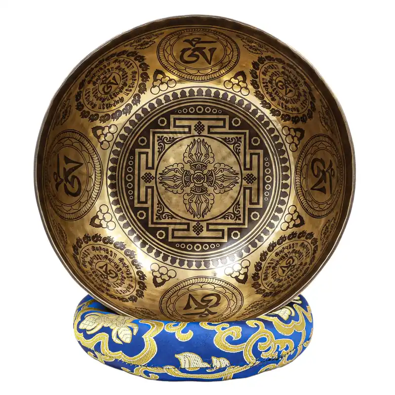 Bol chanté de 10 cm avec yantra gravé