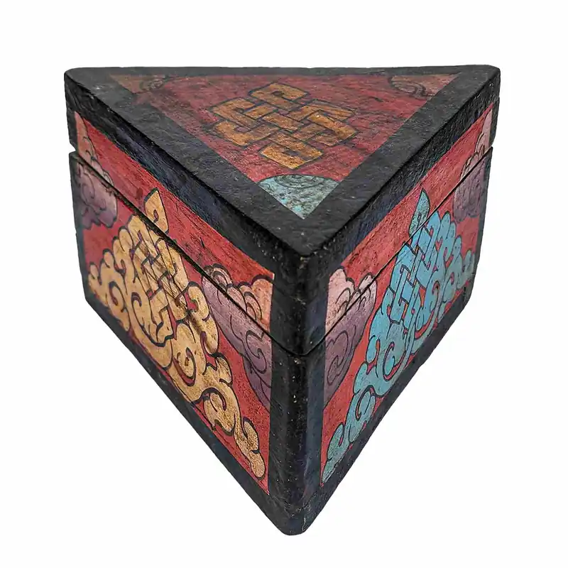 Boîte tibétaine triangulaire