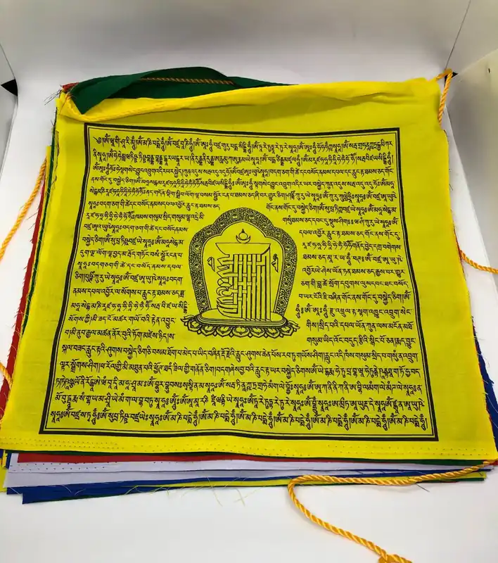 Le drapeau de prière du mantra Kalachakra
